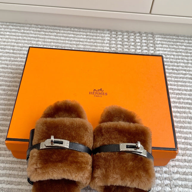 HM 25S GIULIA SANDAL IN BROWN SHEARLING WITH SILVER HARDWARE