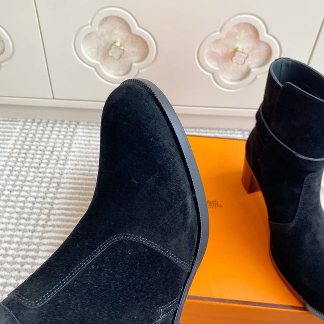 HM 25S FRENCHIE 50 ANKLE BOOT 50 MM IN BLACK SUEDE WITH SILVER HARDWARE