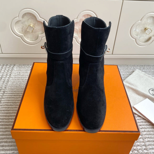 HM 25S FRENCHIE 50 ANKLE BOOT 50 MM IN BLACK SUEDE WITH SILVER HARDWARE
