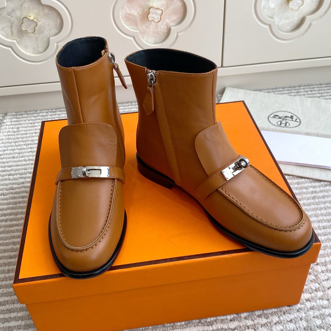 HM 25S KELSY ANKLE BOOT IN BROWN LAMBSKIN WITH SILVER HARDWARE