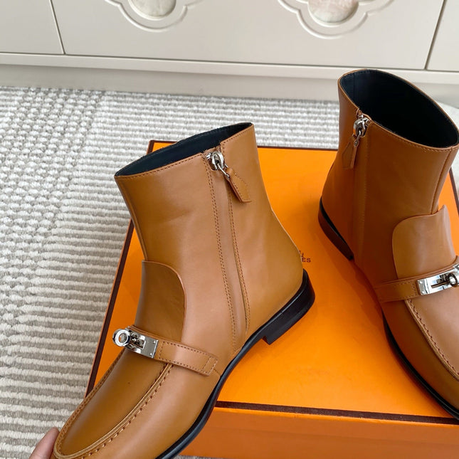 HM 25S KELSY ANKLE BOOT IN BROWN LAMBSKIN WITH SILVER HARDWARE