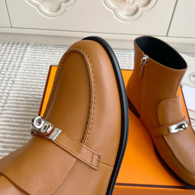 HM 25S KELSY ANKLE BOOT IN BROWN LAMBSKIN WITH SILVER HARDWARE