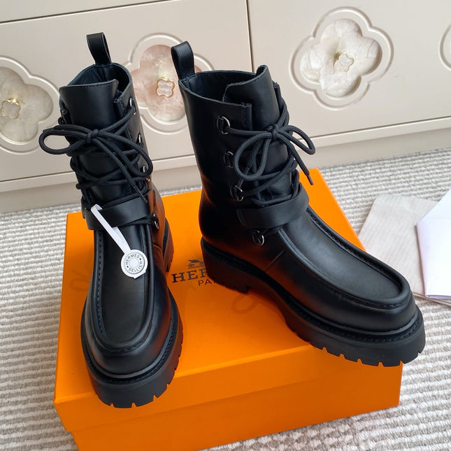 HM 25S ANKLE BOOTS IN BLACK LAMBSKIN