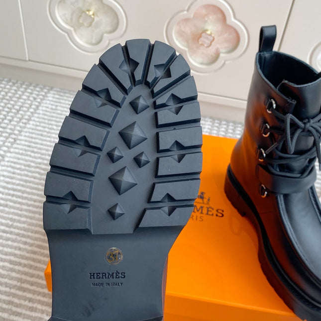 HM 25S ANKLE BOOTS IN BLACK LAMBSKIN