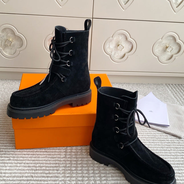 HM 25S ANKLE BOOTS IN BLACK SUEDE