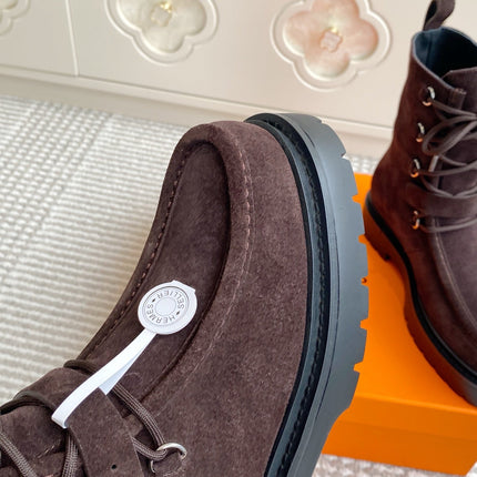 HM 25S ANKLE BOOTS IN DARK BROWN SUEDE