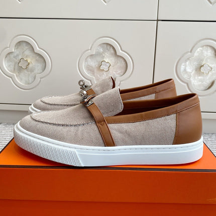 HM 25S SLIP-ON IN LIGHT BEIGE CANVAS AND BROWN LAMBSKIN WITH SILVER HARDWARE