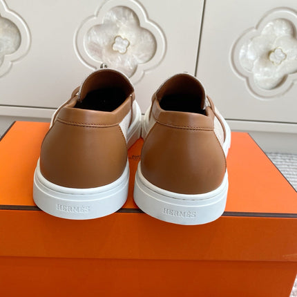 HM 25S SLIP-ON IN LIGHT BEIGE CANVAS AND BROWN LAMBSKIN WITH SILVER HARDWARE