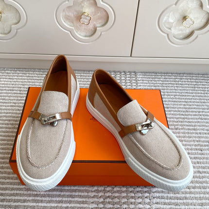 HM 25S SLIP-ON IN LIGHT BEIGE CANVAS AND BROWN LAMBSKIN WITH SILVER HARDWARE