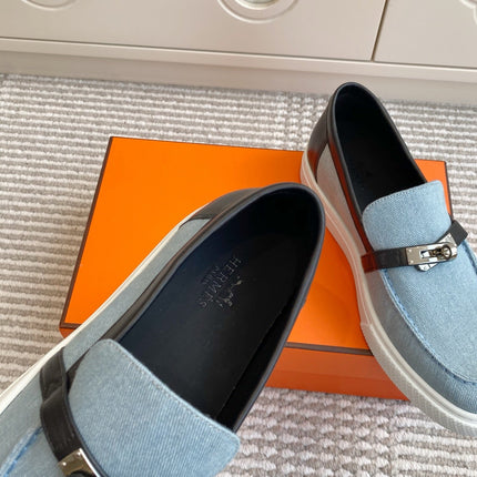 HM 25S SLIP-ON IN SKY BLUE CANVAS AND BLACK LAMBSKIN WITH SILVER HARDWARE