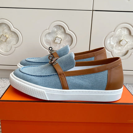 HM 25S SLIP-ON IN SKY BLUE CANVAS AND BROWN LAMBSKIN WITH SILVER HARDWARE