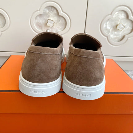 HM 25S SLIP-ON IN BROWN SUEDE WITH SILVER HARDWARE