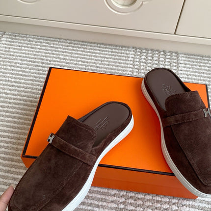 HM 25S MULES IN DARK BROWN SUEDE WITH SILVER HARDWARE