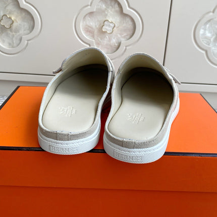HM 25S MULES IN CREAM WHITE SUEDE WITH SILVER HARDWARE