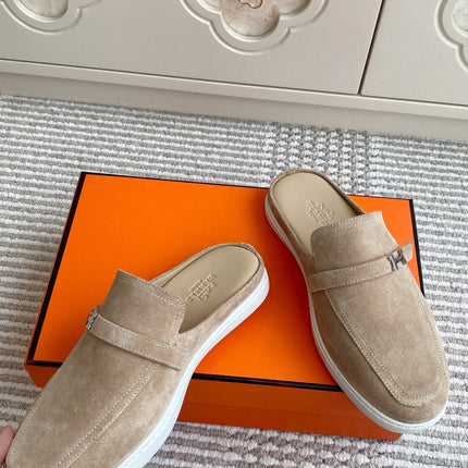 HM 25S MULES IN BEIGE SUEDE WITH SILVER HARDWARE