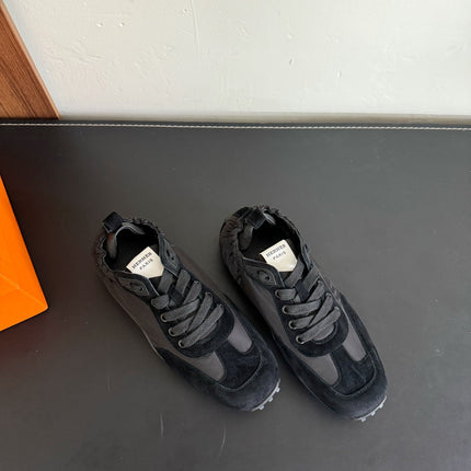 SKATEBOARD SHOES BLACK SUEDE