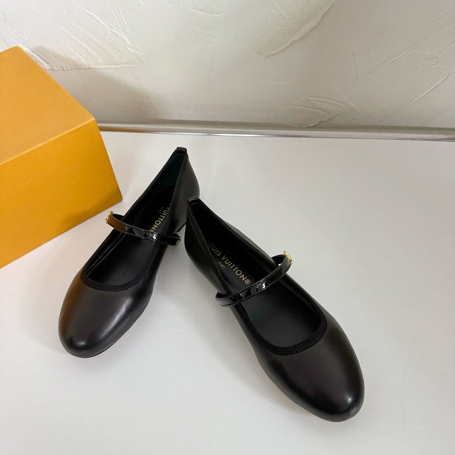 ROMY FLAT BALLERINA IN BLACK CALFSKIN