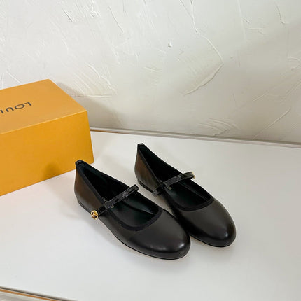 ROMY FLAT BALLERINA IN BLACK CALFSKIN
