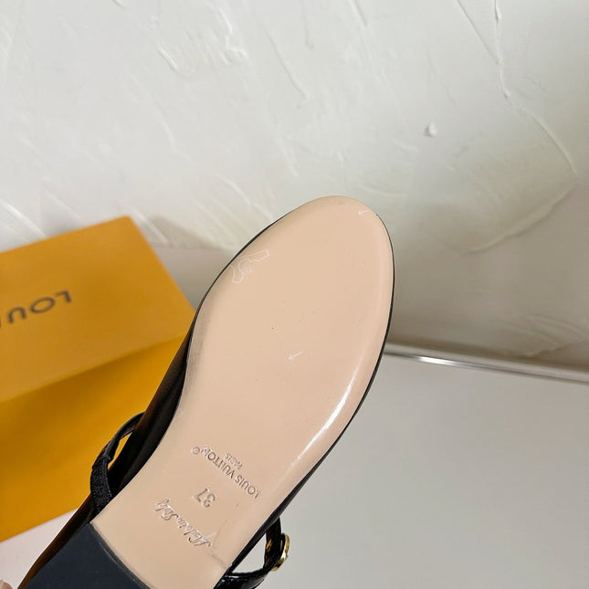 ROMY FLAT BALLERINA IN BLACK CALFSKIN