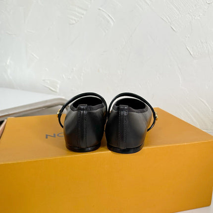 ROMY FLAT BALLERINA IN BLACK CALFSKIN