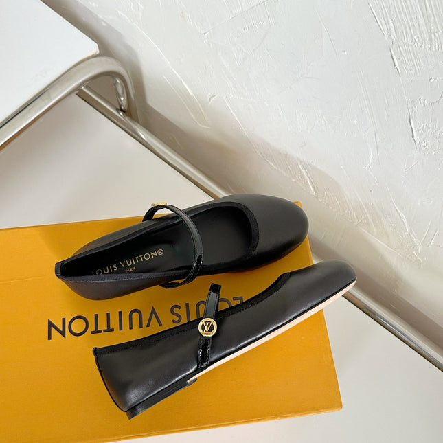 ROMY FLAT BALLERINA IN BLACK CALFSKIN