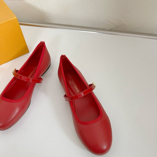 ROMY FLAT BALLERINA IN RUBY RED CALFSKIN