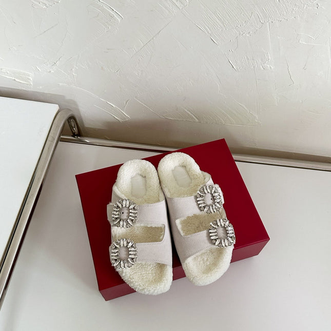 SLIDY VIV’ FUR STRASS BUCKLE MULES IN LIGHT GREY SUEDE AND CREAM SHEARLING INSOLE