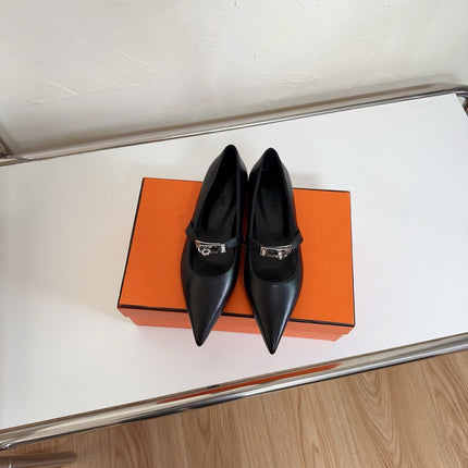 KIARA FLAT PUMP IN BLACK CALFSKIN