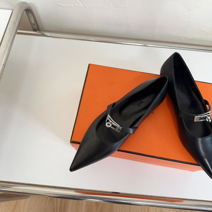 KIARA FLAT PUMP IN BLACK CALFSKIN