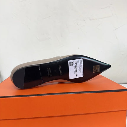 KIARA FLAT PUMP IN KHAKI BROWN CALFSKIN