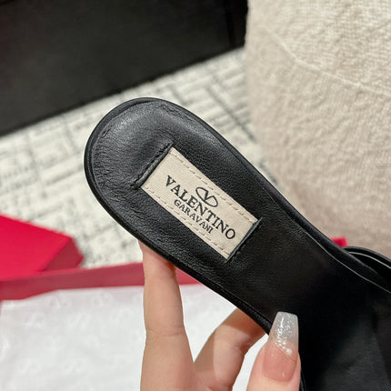 HIGH MULE IN BLACK SILK