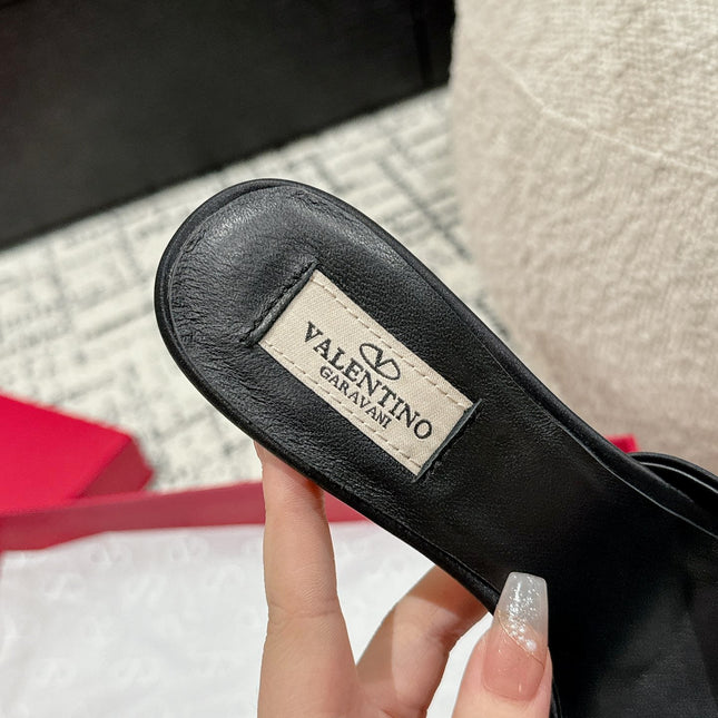 HIGH MULE IN BLACK SILK