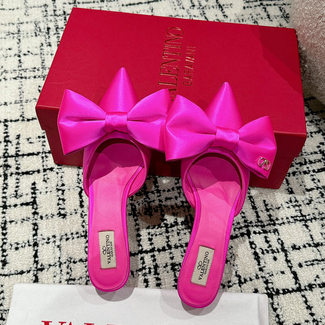 HIGH MULE IN BRIGHT PINK SILK