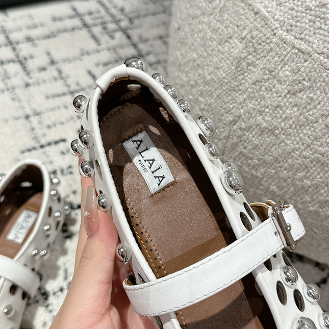 ALAIA PEARL MARY JANE SHOES IN WHITE LAMBSKIN