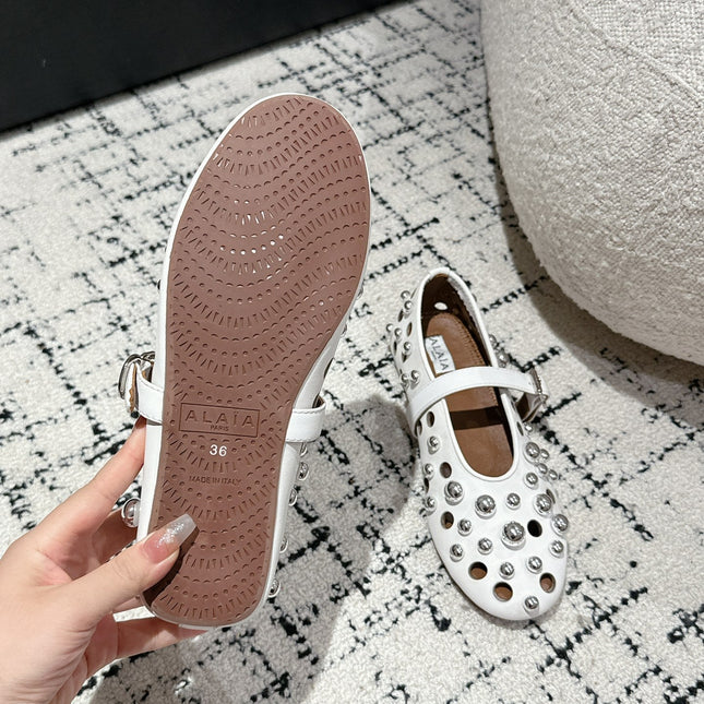 ALAIA PEARL MARY JANE SHOES IN WHITE LAMBSKIN
