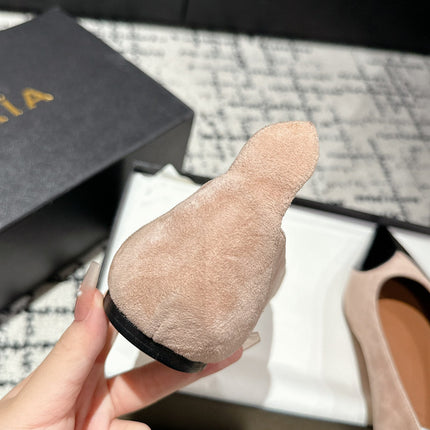 ALAIA PUMP 1 CM IN ALMOND BEIGE SUEDE MIX BLACK CALFSKIN