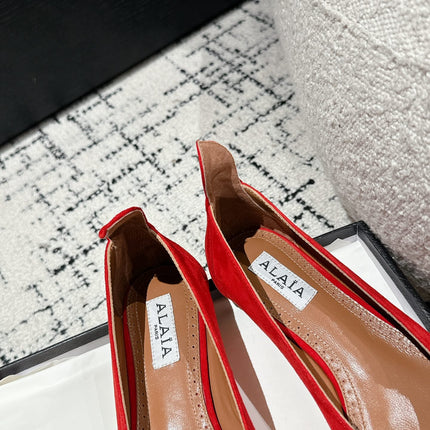 ALAIA PUMP 1 CM IN CHERRY RED SUEDE MIX BLACK CALFSKIN
