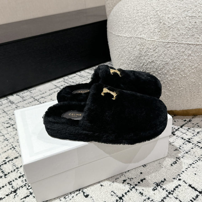 SLIPPER IN BLACK SHEARLING