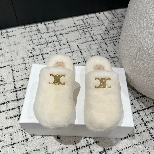 SLIPPER IN WHITE SHEARLING