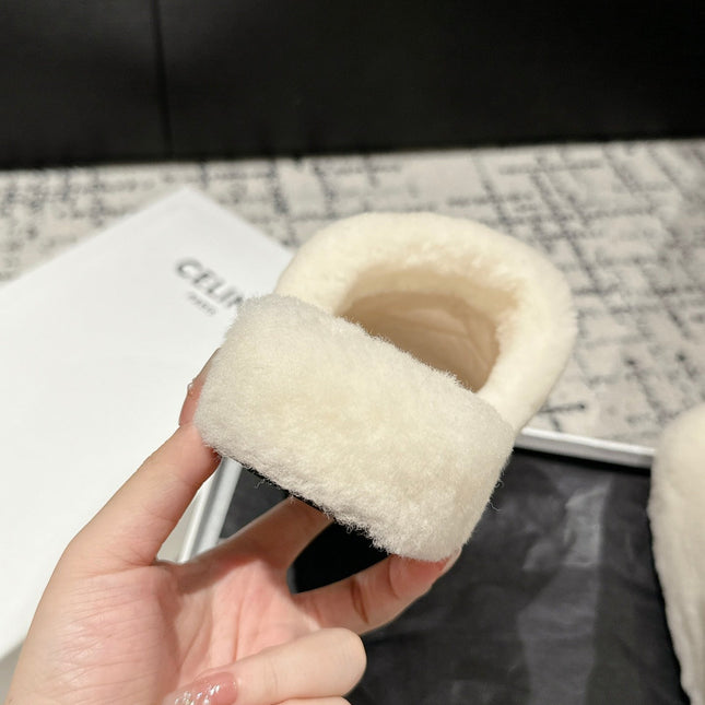 SLIPPER IN WHITE SHEARLING