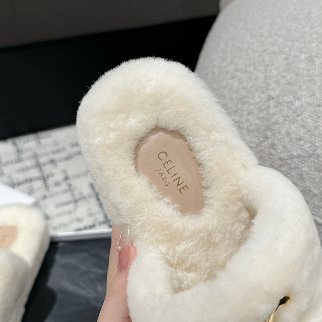 SLIPPER IN WHITE SHEARLING