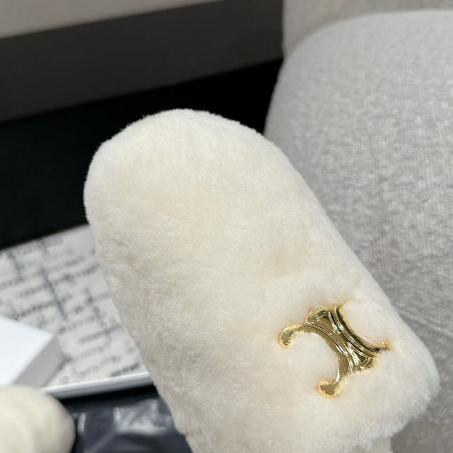 SLIPPER IN WHITE SHEARLING