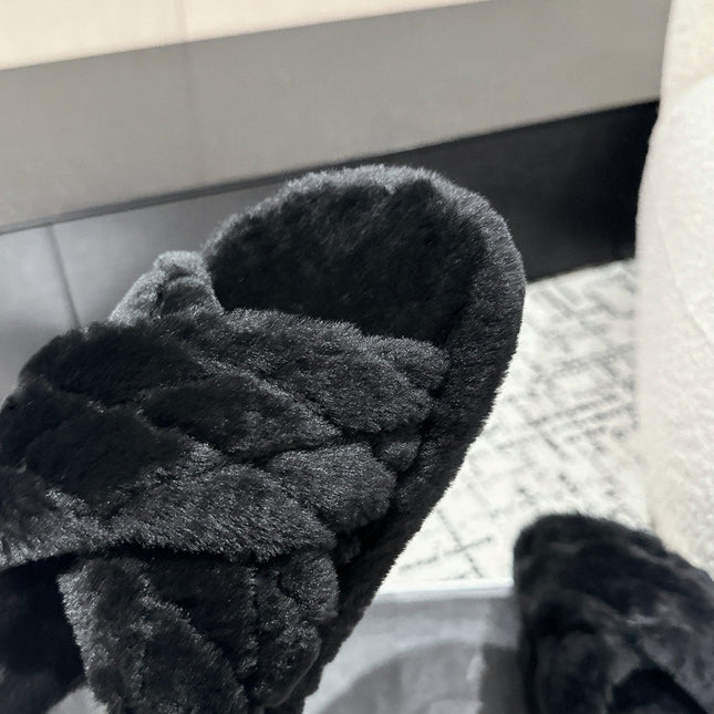 CROSS STRAP SLIPPER IN BLACK SHEARLING
