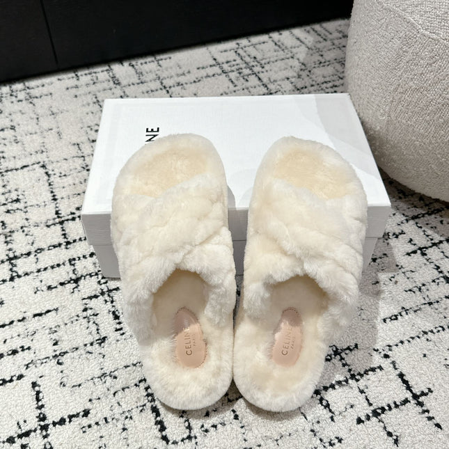 CROSS STRAP SLIPPER IN WHITE SHEARLING