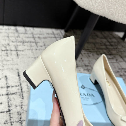 PRADA 25S SQUARE TOE HIGH HEELS IN IVORY GLOSSY CALFSKIN