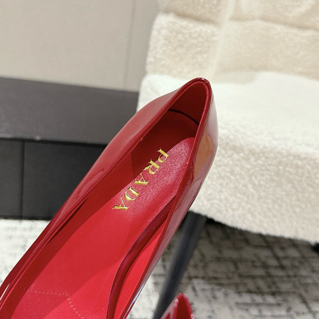 PRADA 25S SQUARE TOE HIGH HEELS IN DARK RED GLOSSY CALFSKIN