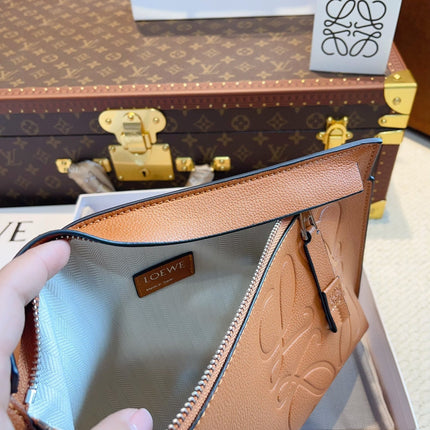 LOE POUCH CLUTCH BAG 30 IN WARM DESSERT CALFSKIN