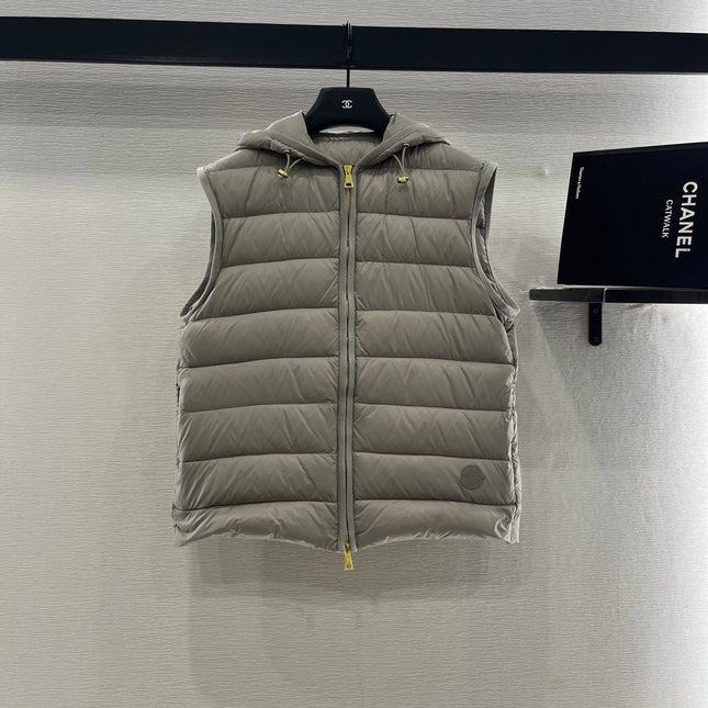 MONCLER 25S JACKET IN GRAY 307612