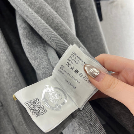 MONCLER 25S JACKET IN GRAY 307612