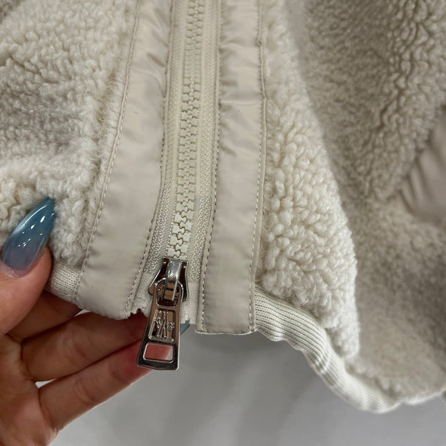 MONCLER 25S JACKET IN BEIGE 307590
